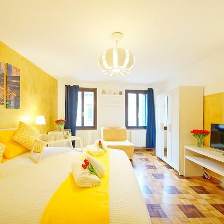Calle Dei Fabbri Apartment Wenecja Zewnętrze zdjęcie